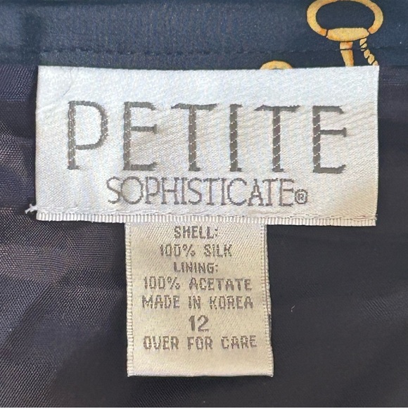 PETITE SOPHISTICATE VTG Silk Skirt Chain Status Print Wrap Size 12/L Old Money - Picture 6 of 9